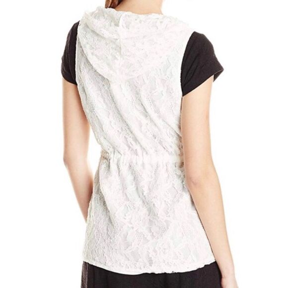 MISS ME Rodeo Lace Western Hooded Top - Picture 7 of 8